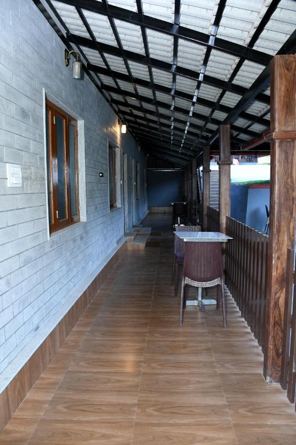 River View Guest House Мадикери Екстериор снимка